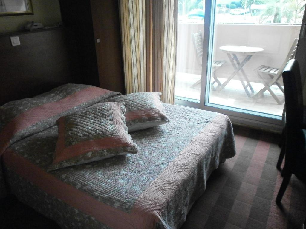 Maya Hotel